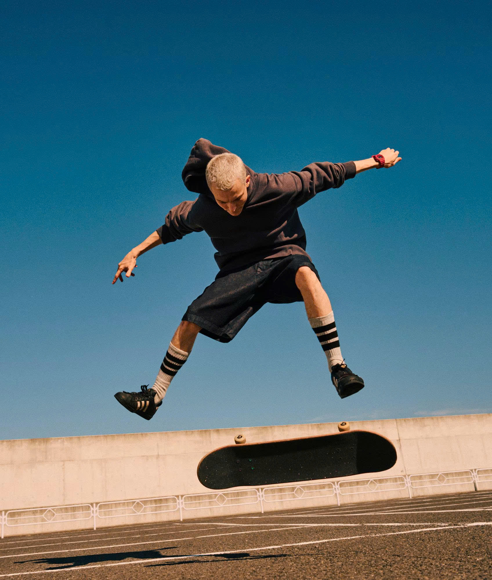 Đồng Hồ Nam Chính Hãng CASIO G-SHOCK DW-5600RRB-4